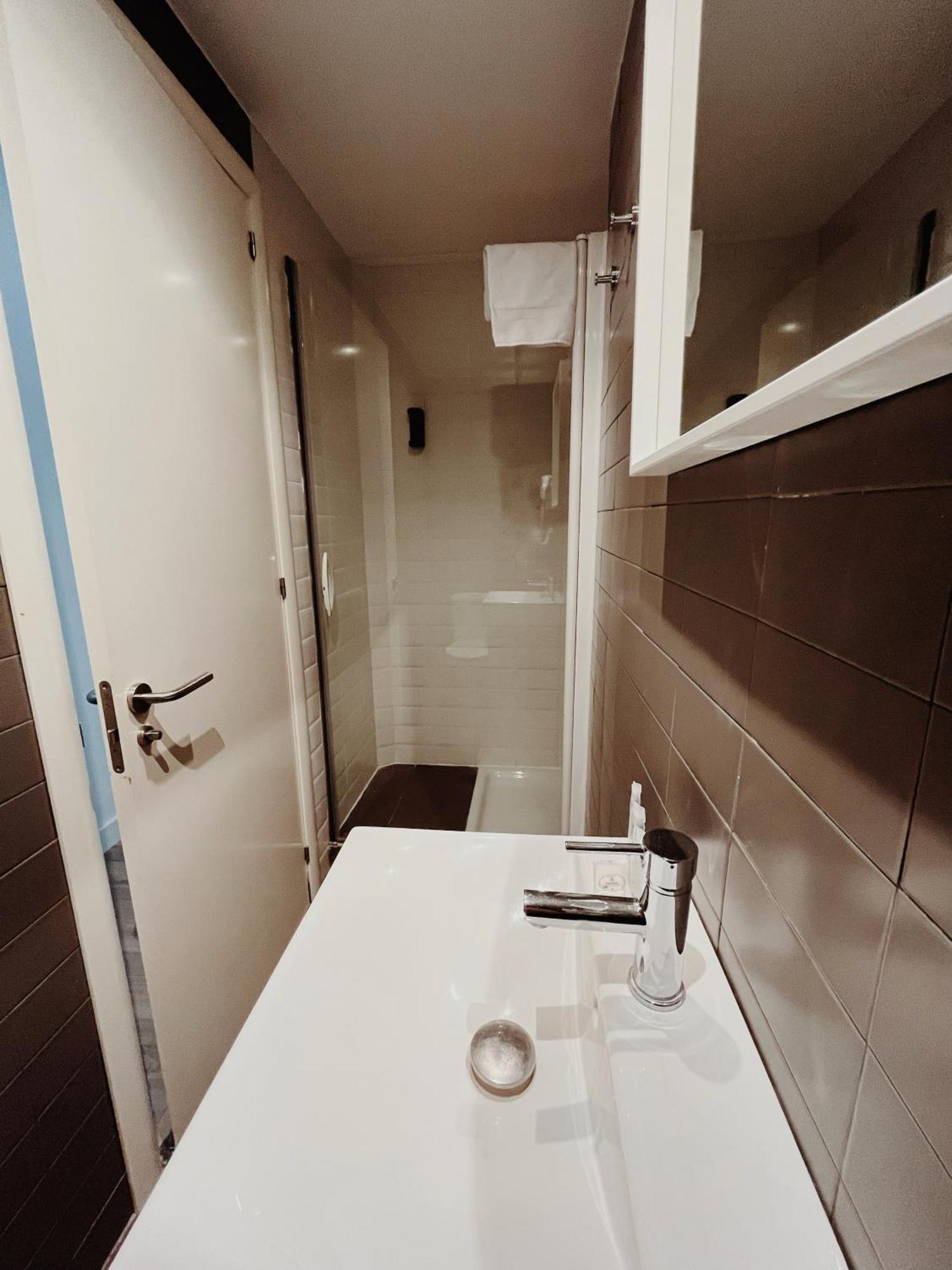 Apartamentos Express By Gaiarooms Барселона Экстерьер фото